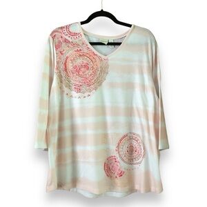 Chico's Zenergy Medallion Tee Striped V-Neck 3/4 Sleeve Size XL Petite Chico's 3